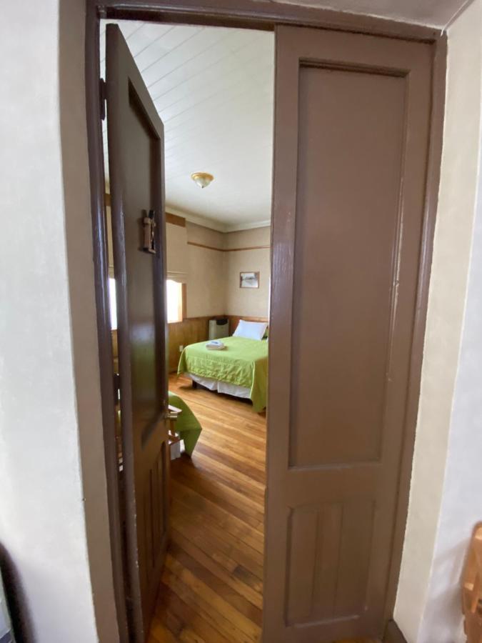 Hostal Chalet Las Violetas Punta Arenas Dış mekan fotoğraf