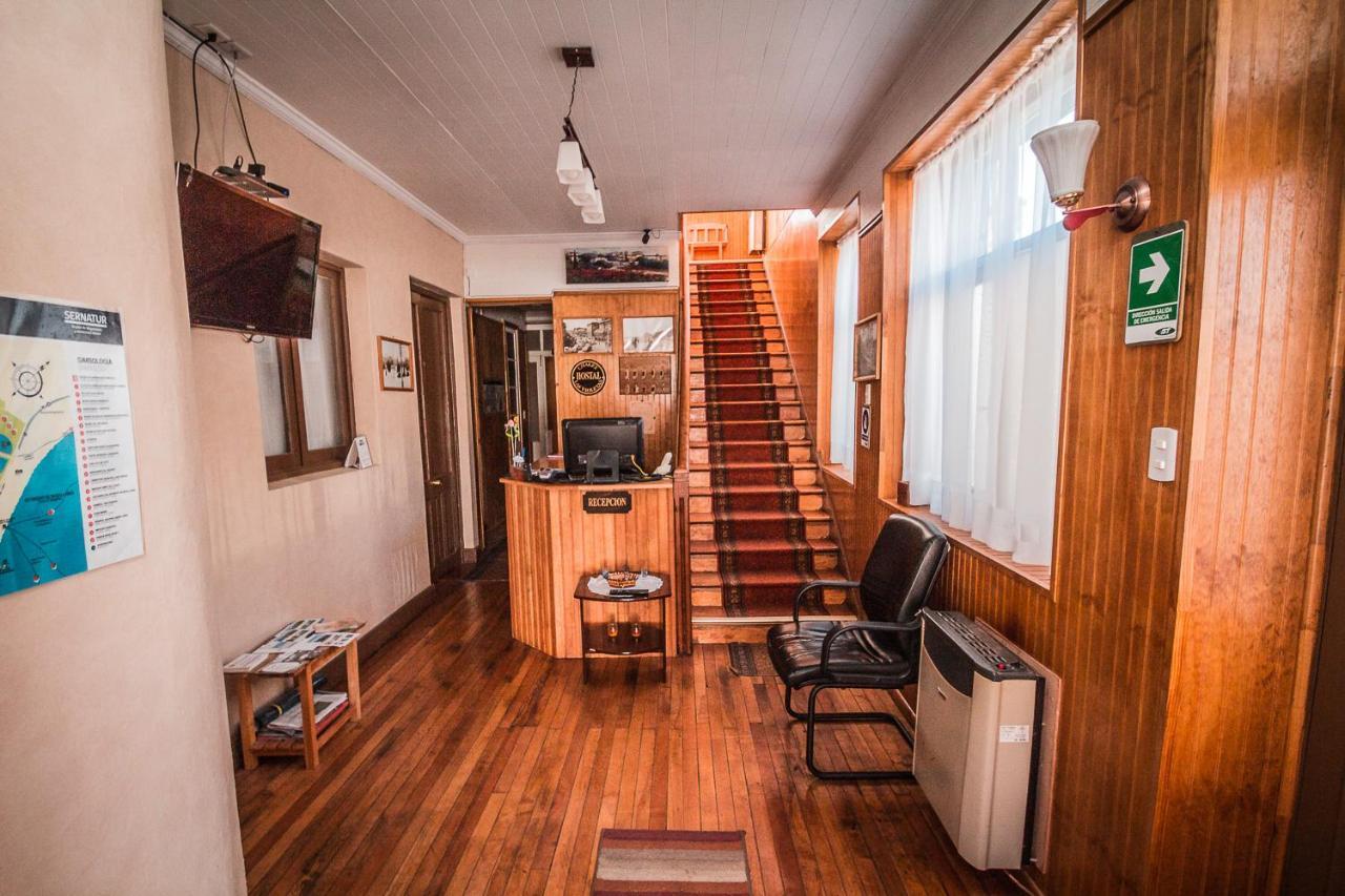 Hostal Chalet Las Violetas Punta Arenas Dış mekan fotoğraf